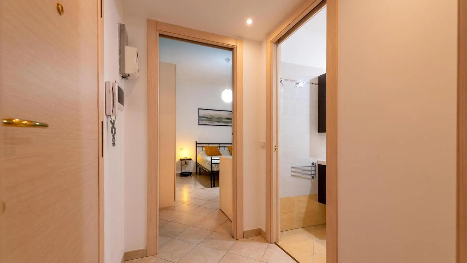 Guest Planet - Maison Citta Studi Milan Apartment